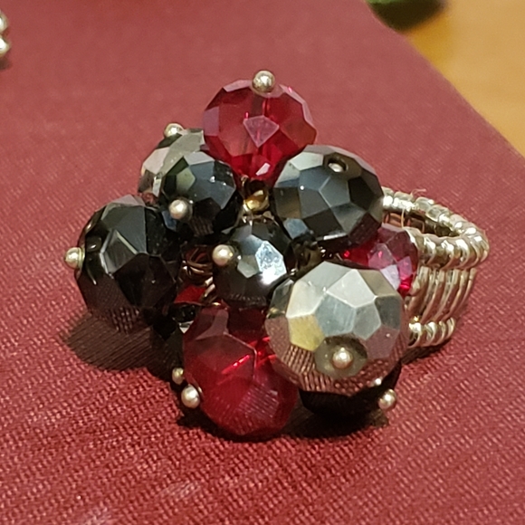 Three fashion rings 6.25 and stretch - Picture 7 of 10